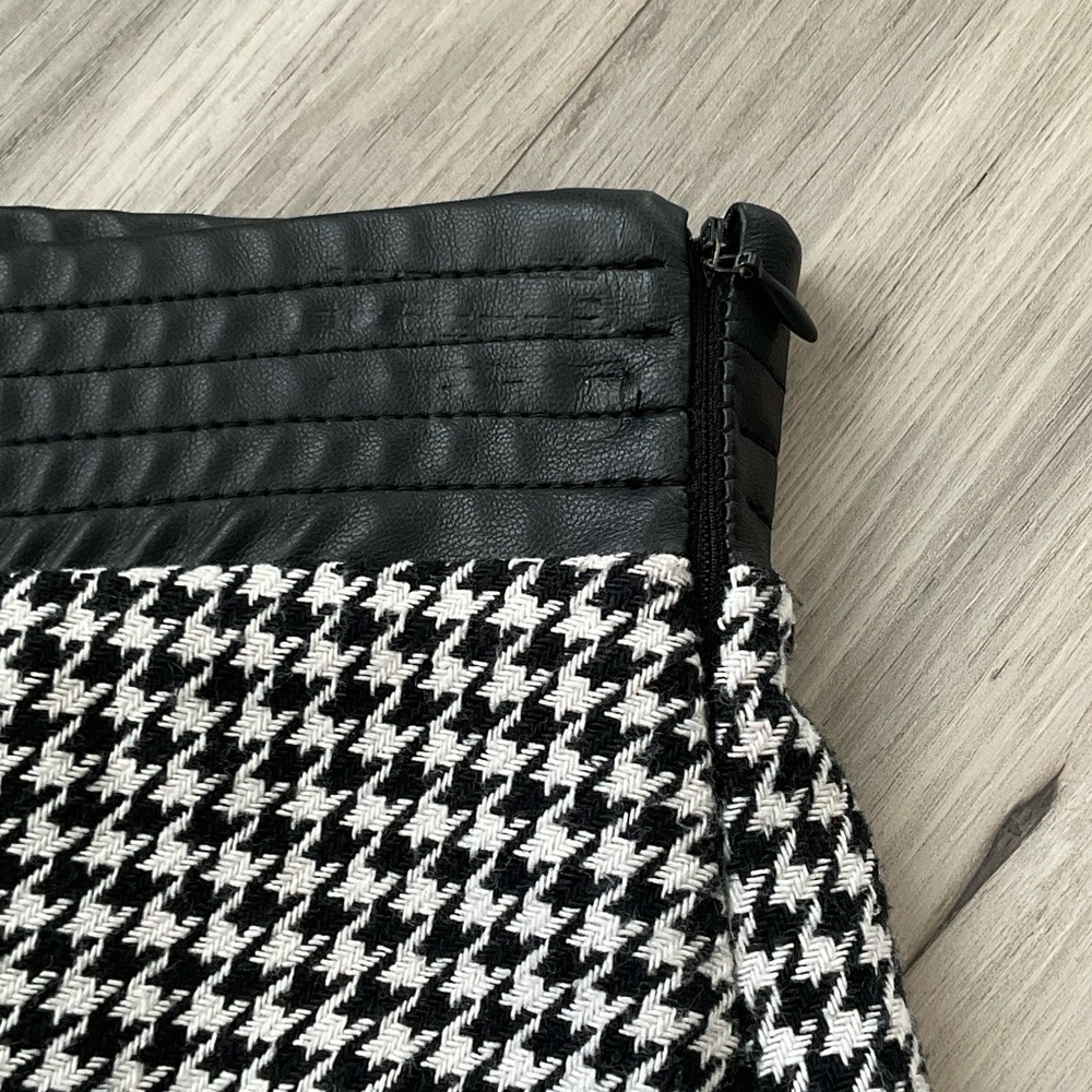 Zara Classic Black and White Tweed Houndstooth Skirt size xs - Picture 5 of 5